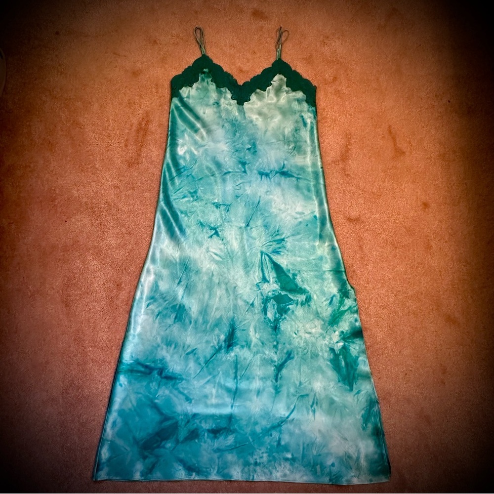 (#168) Women's Valerie Stevens Maxi Length Nightgown
